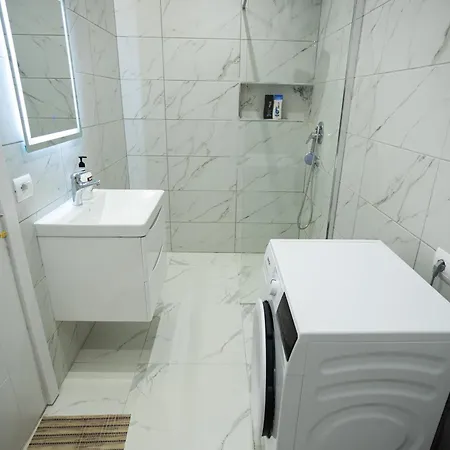 Mara Luxury * Orikum