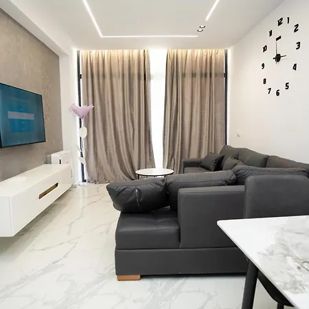 Mara Luxury * Orikum