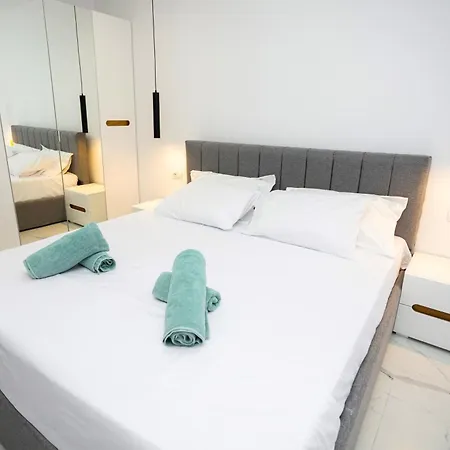 Mara Luxury Apartamento Orikum